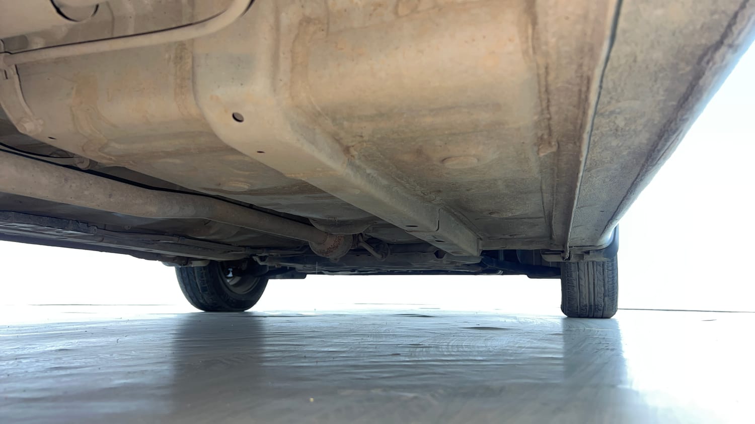Used 2017 Maruti Suzuki Ertiga VXI CNG Cng Manual extra REAR RIGHT UNDERBODY VIEW