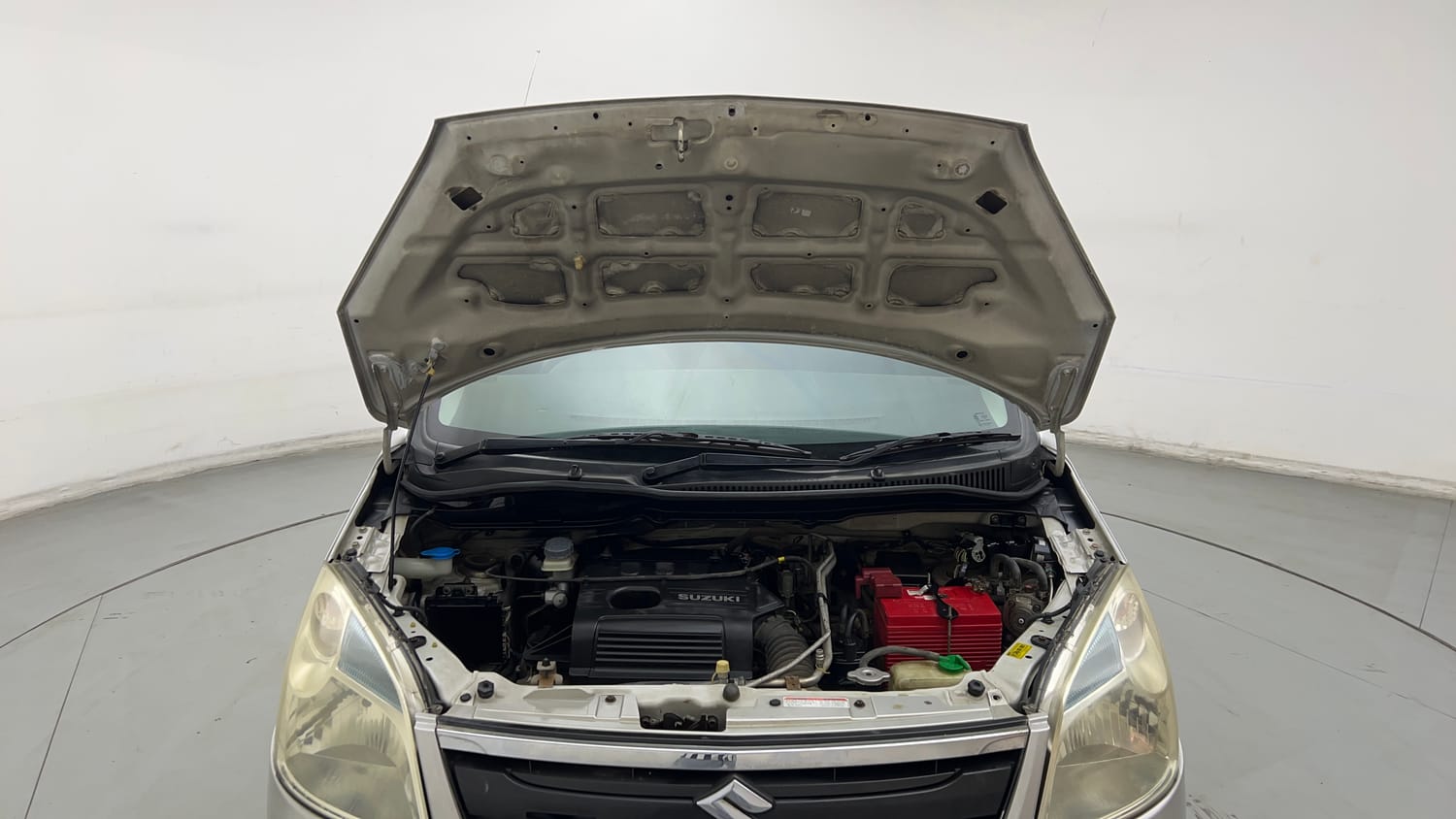 Used 2013 Maruti Suzuki Wagon R LXI CNG Cng Manual engine ENGINE & BONNET OPEN FRONT VIEW