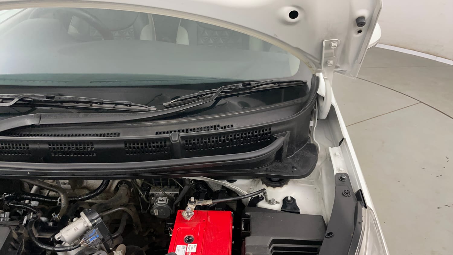 Used 2021 Hyundai Santro Sportz AMT Petrol Automatic engine ENGINE LEFT SIDE HINGE & APRON VIEW