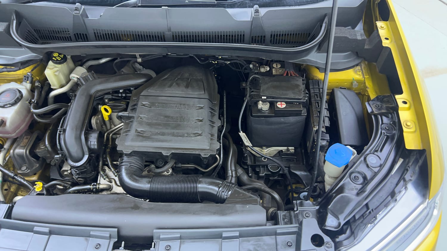 Used 2022 Volkswagen Taigun Topline 1.0 TSI MT Petrol Manual engine ENGINE LEFT SIDE VIEW
