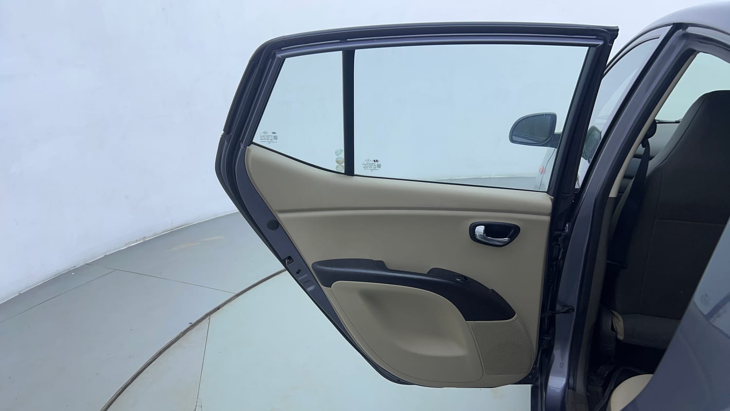 Used 2014 Hyundai i10 Sportz 1.1 iRDE2 Petrol Manual interior LEFT REAR DOOR OPEN VIEW