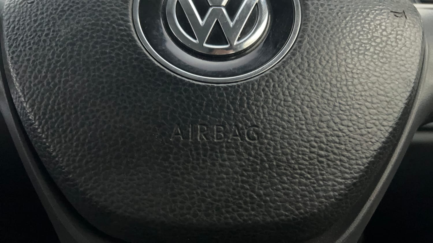 Used 2019 Volkswagen Ameo Comfortline 1.0L (P) Petrol Manual top_features Airbags
