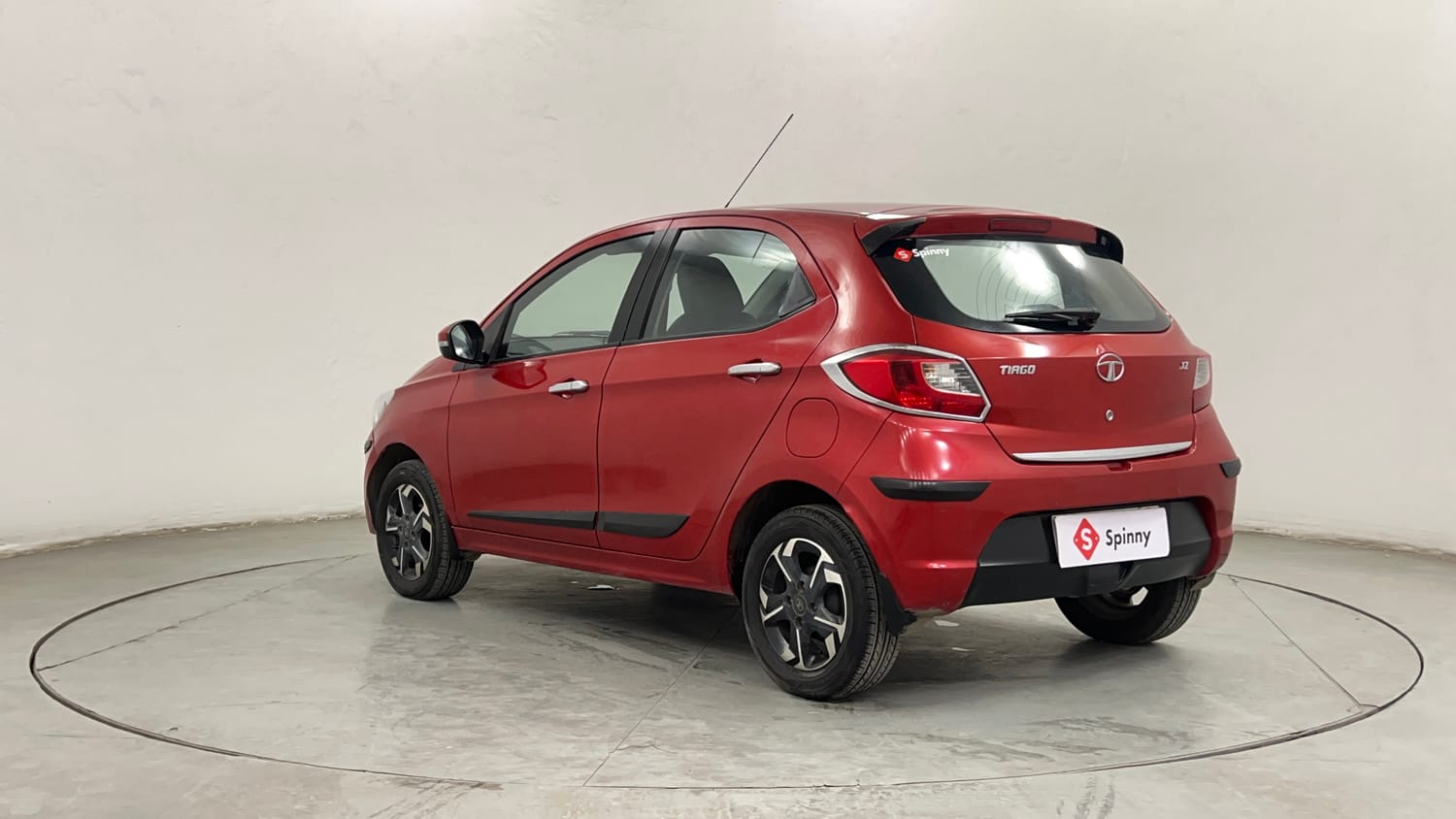 Used 2017 Tata Tiago Revotron XE (O) Petrol Manual exterior LEFT REAR CORNER VIEW