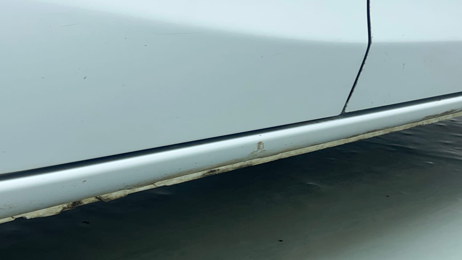 Used 2016 Toyota Etios Liva VD Diesel Manual dents MINOR SCRATCH