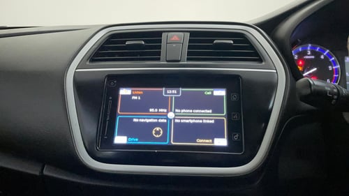 Used 2017 Maruti Suzuki S-Cross Alpha 1.3 Diesel Manual top_features Integrated (in-dash) music system