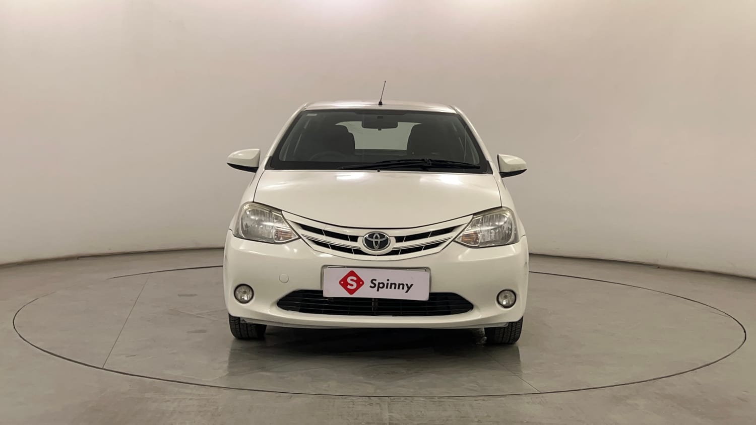 Used 2013 Toyota Etios Liva G Petrol Manual exterior FRONT VIEW