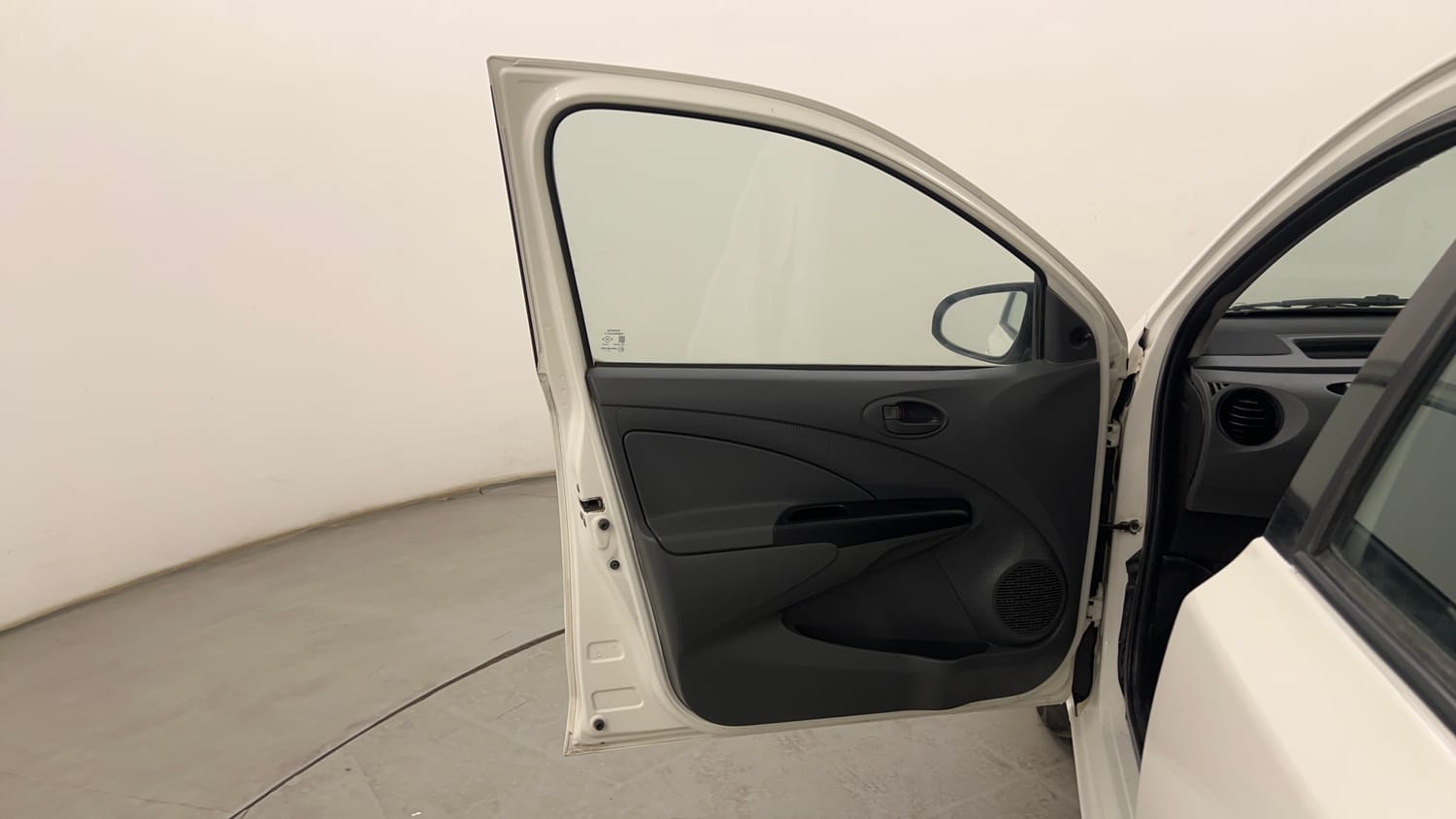 Used 2013 Toyota Etios Liva G Petrol Manual interior LEFT FRONT DOOR OPEN VIEW