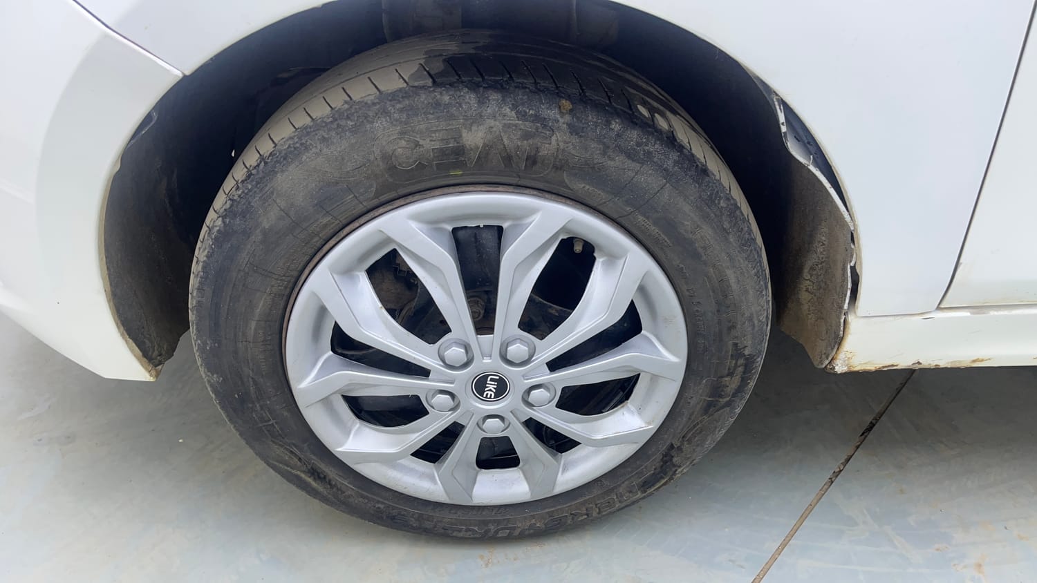 Used 2023 Tata Tiago EV XZ Plus Tech LUX Long Range Electric Automatic tyres LEFT FRONT TYRE RIM VIEW
