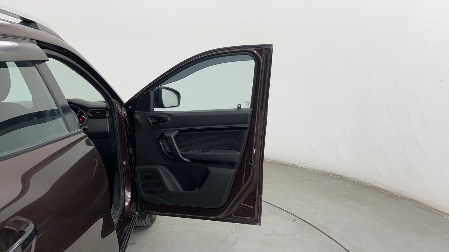 Used 2022 Renault Kiger RXZ AMT Petrol Automatic interior RIGHT FRONT DOOR OPEN VIEW
