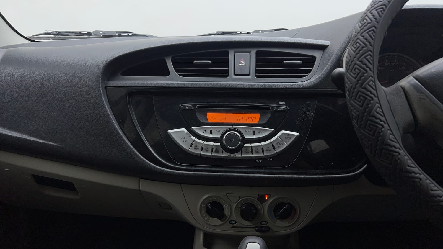 Used 2017 Maruti Suzuki Alto K10 VXi AMT Petrol Automatic interior MUSIC SYSTEM & AC CONTROL VIEW