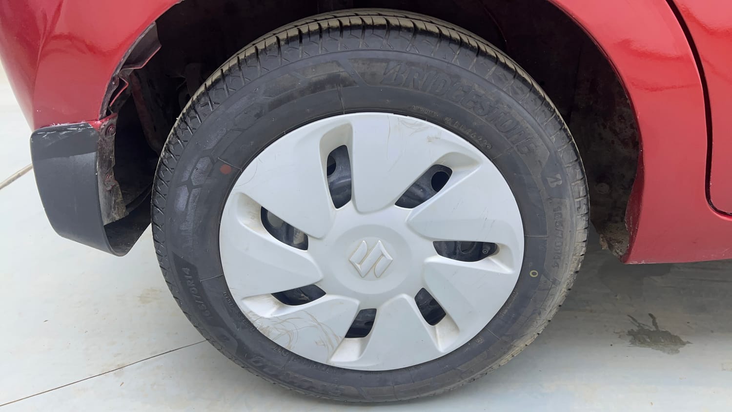 Used 2018 Maruti Suzuki Celerio VXi (O) AMT Petrol Automatic tyres RIGHT REAR TYRE RIM VIEW