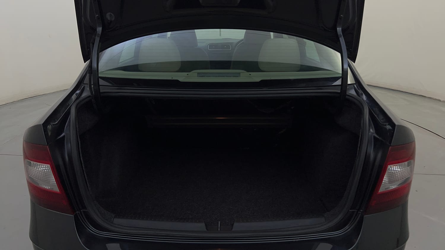 Used 2021 Skoda Rapid Style AT Petrol Automatic interior DICKY INSIDE VIEW