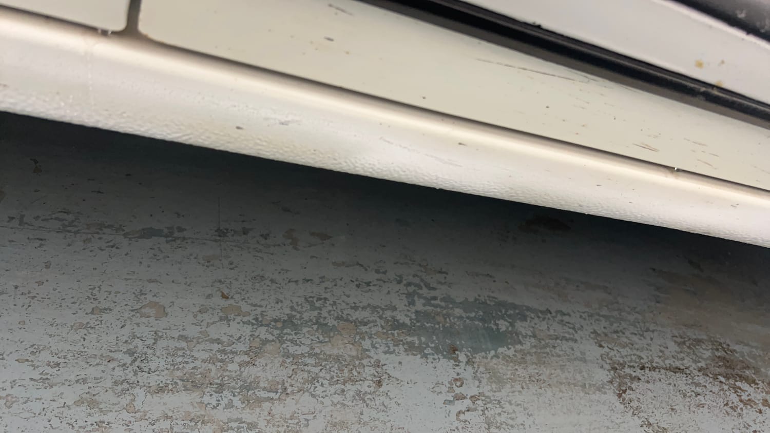 Used 2021 Maruti Suzuki Dzire VXi Petrol Manual dents MINOR DENT