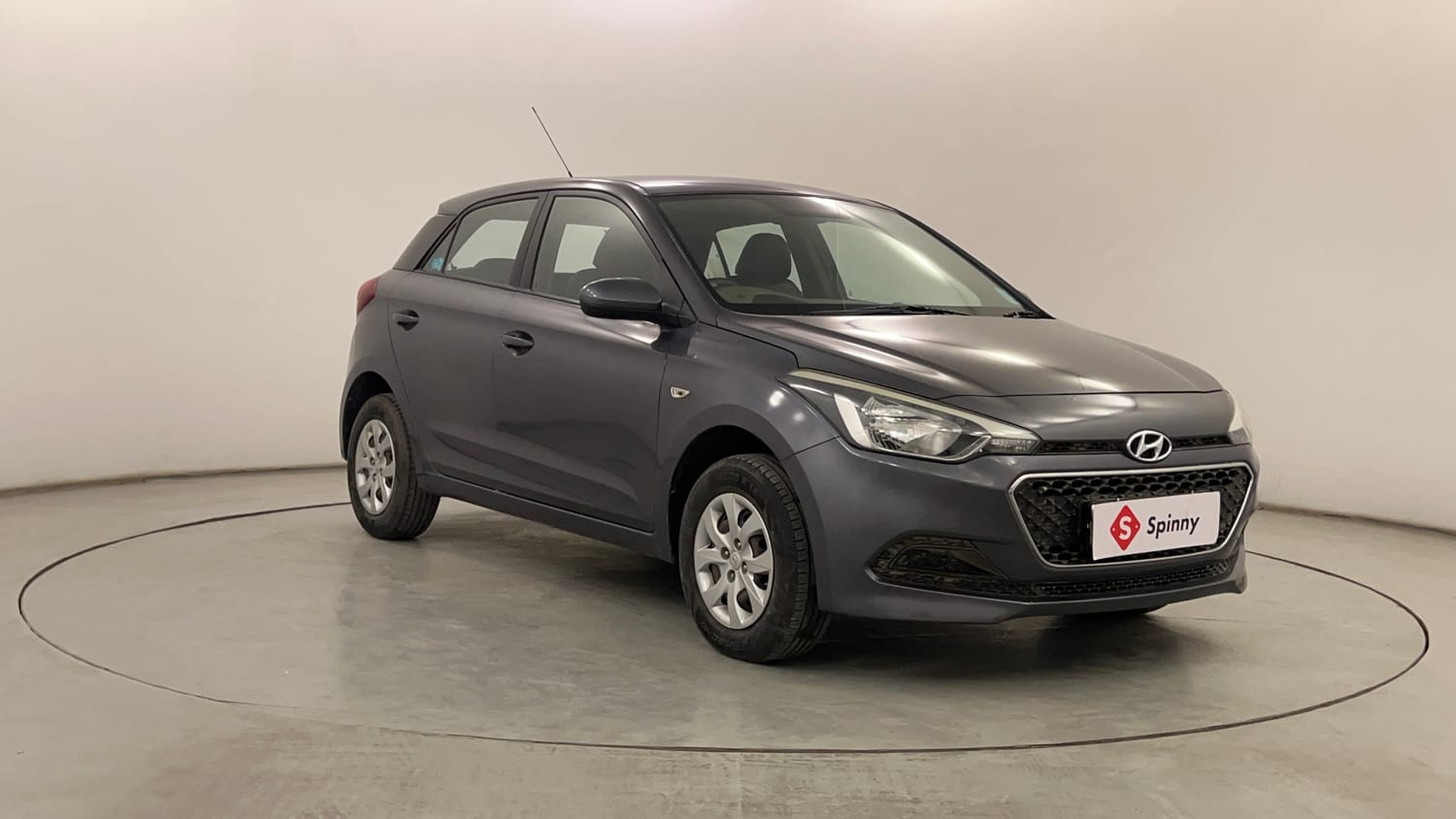 Used 2016 Hyundai Elite i20 Magna 1.2 Petrol Manual exterior RIGHT FRONT CORNER VIEW