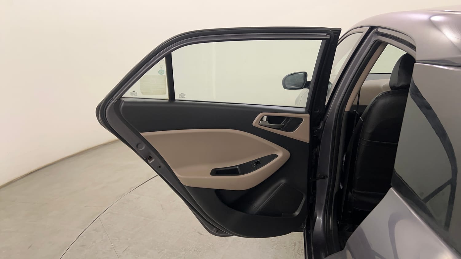 Used 2016 Hyundai Elite i20 Magna 1.2 Petrol Manual interior LEFT REAR DOOR OPEN VIEW