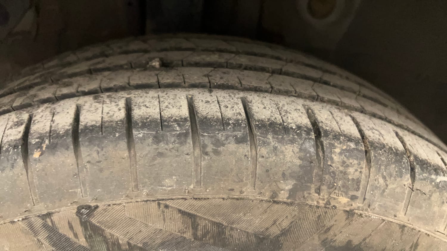 Used 2016 Hyundai Elite i20 Magna 1.2 Petrol Manual tyres RIGHT REAR TYRE TREAD VIEW