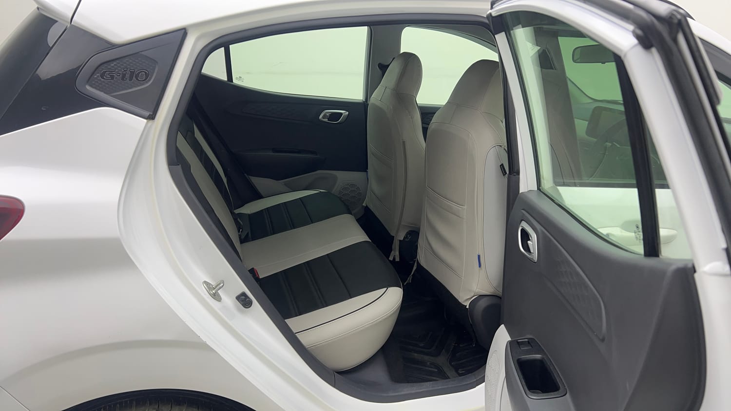 Used 2023 Hyundai Grand i10 Nios Sportz 1.2 Kappa VTVT Petrol Manual interior RIGHT SIDE REAR DOOR CABIN VIEW