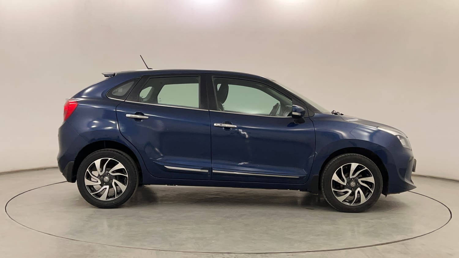 Used 2020 Maruti Suzuki Baleno Zeta Petrol Manual exterior RIGHT SIDE VIEW