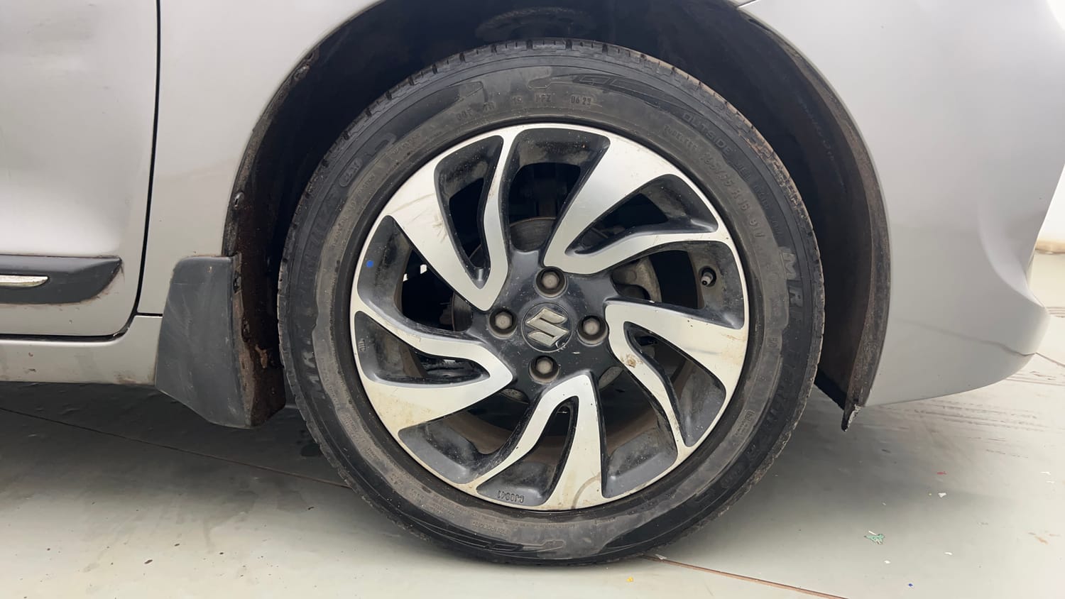 Used 2020 Maruti Suzuki Baleno Alpha Automatic Petrol Automatic tyres RIGHT FRONT TYRE RIM VIEW