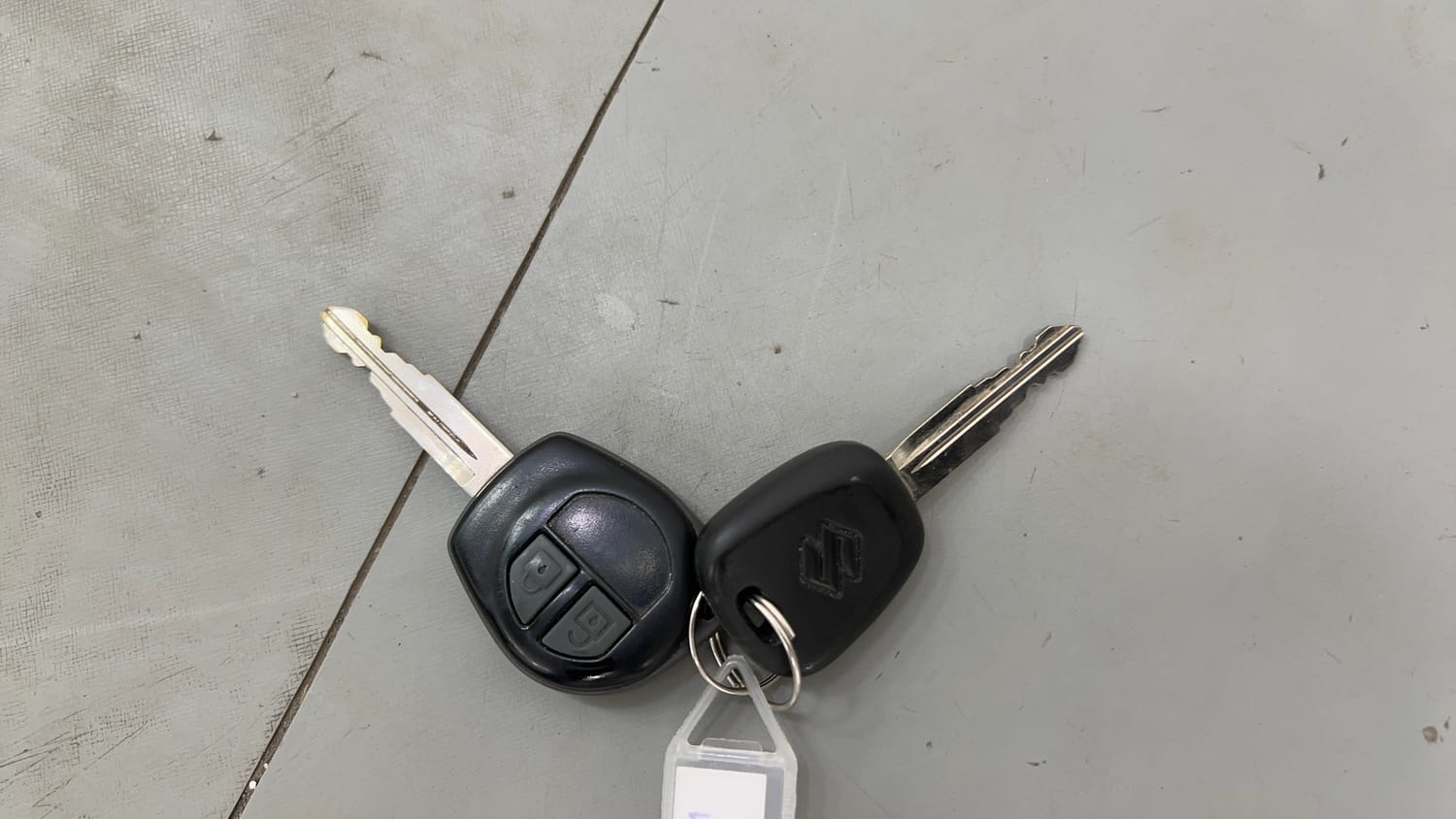 Used 2022 Maruti Suzuki Alto 800 Vxi Plus Petrol Manual extra CAR KEY VIEW
