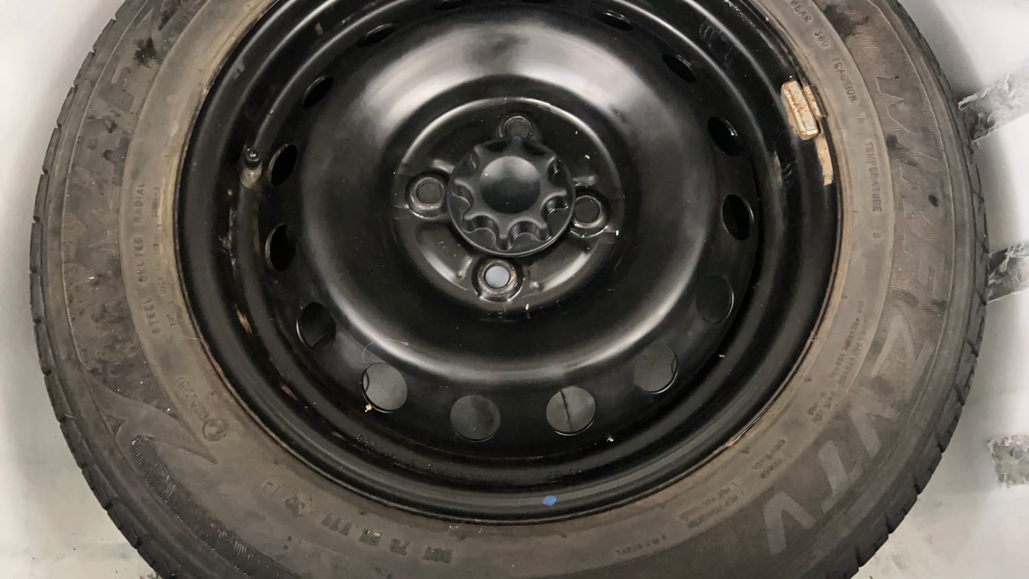 Used 2013 Toyota Etios Liva G Petrol Manual tyres SPARE TYRE VIEW