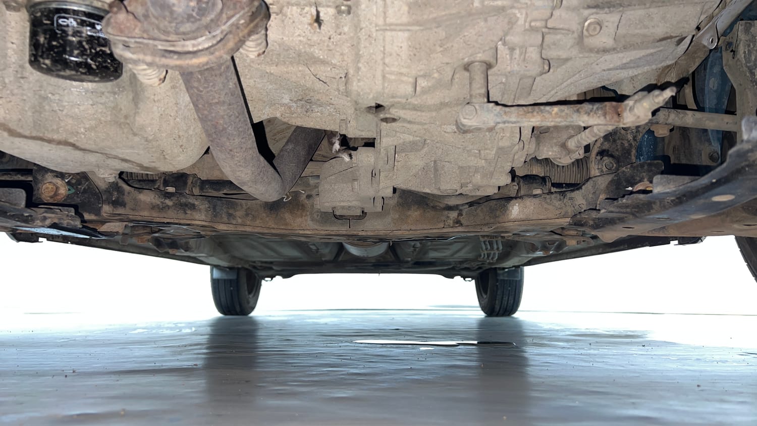 Used 2018 Maruti Suzuki Baleno Delta 1.2 Petrol Manual extra FRONT LEFT UNDERBODY VIEW