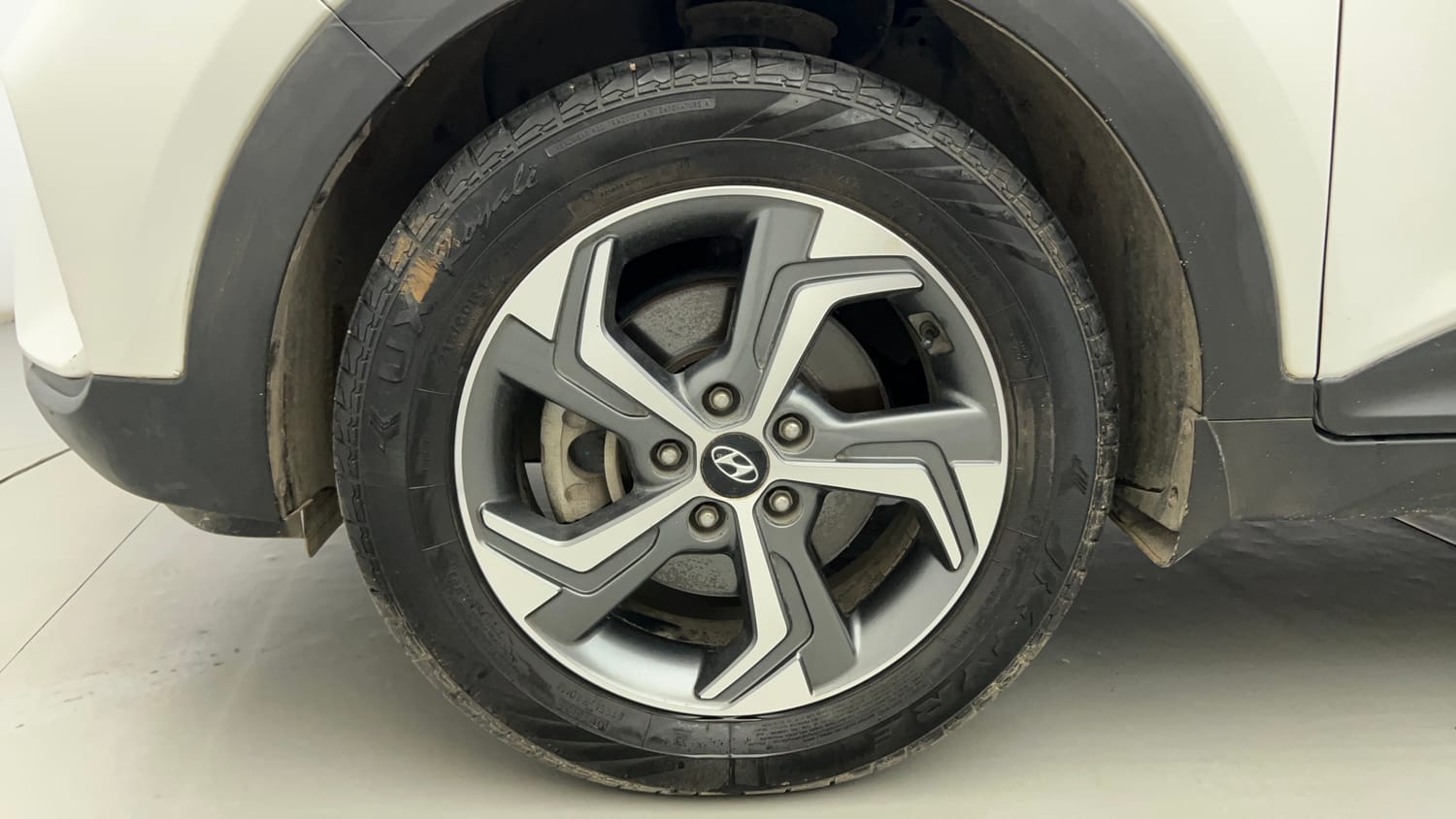 Used 2018 Hyundai Creta SX 1.6 AT Petrol Petrol Automatic tyres LEFT FRONT TYRE RIM VIEW