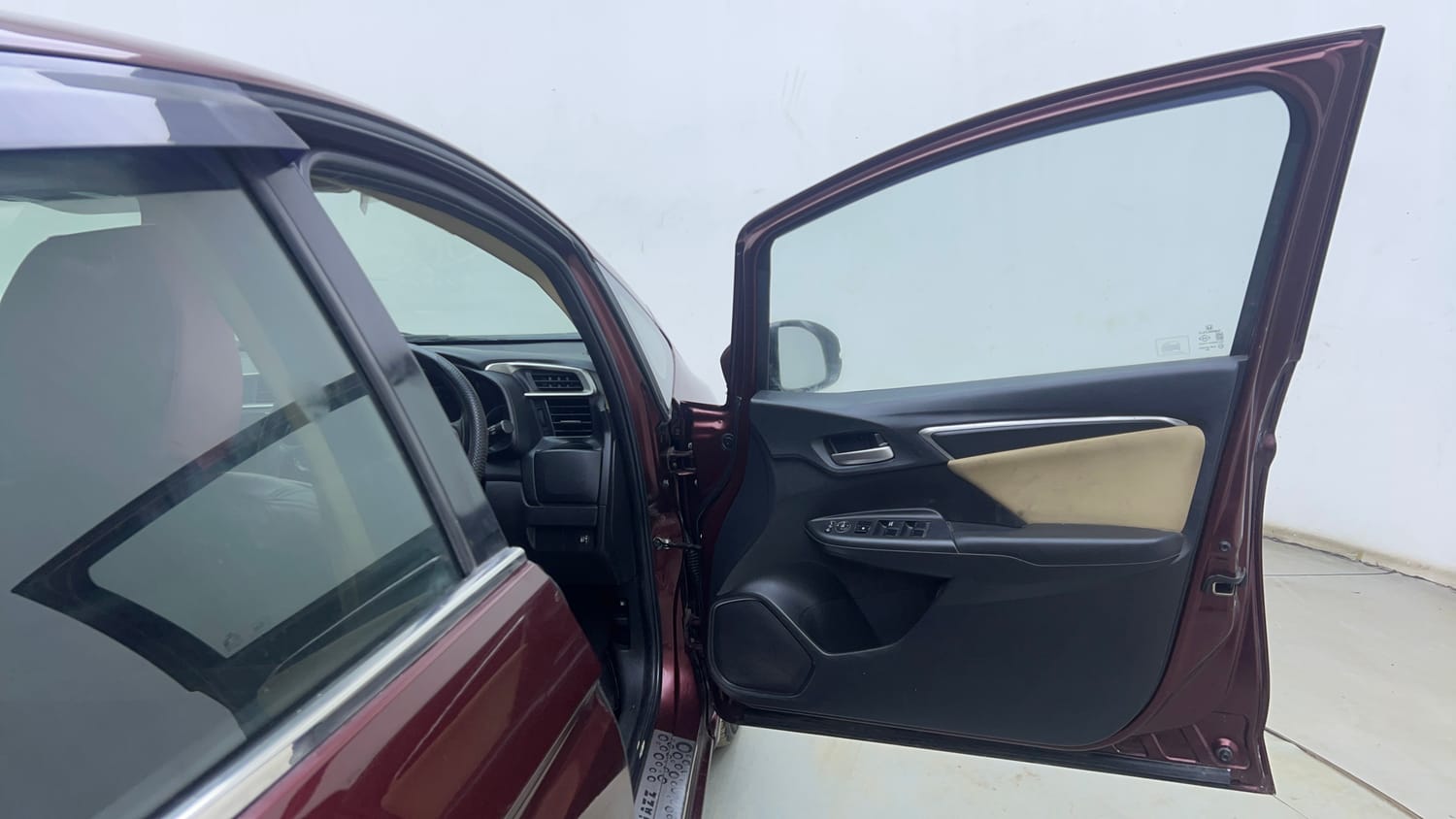 Used 2018 Honda Jazz V Petrol Petrol Manual interior RIGHT FRONT DOOR OPEN VIEW