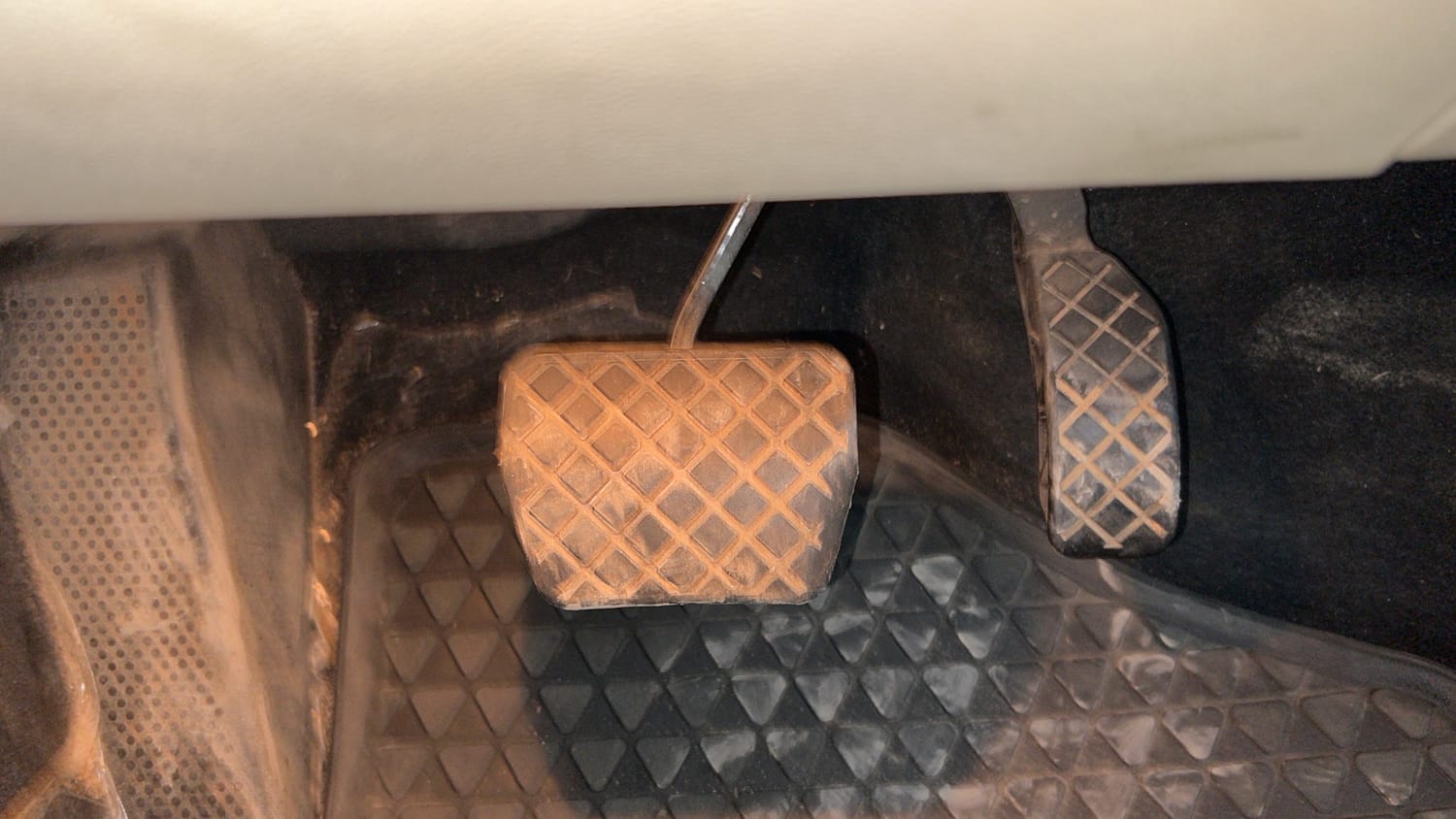 Used 2021 Skoda Rapid Style AT Petrol Automatic interior PEDALS VIEW