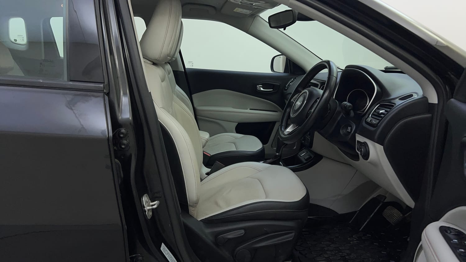 Used 2018 Jeep Compass Limited 1.4 Petrol AT Petrol Automatic interior RIGHT SIDE FRONT DOOR CABIN VIEW