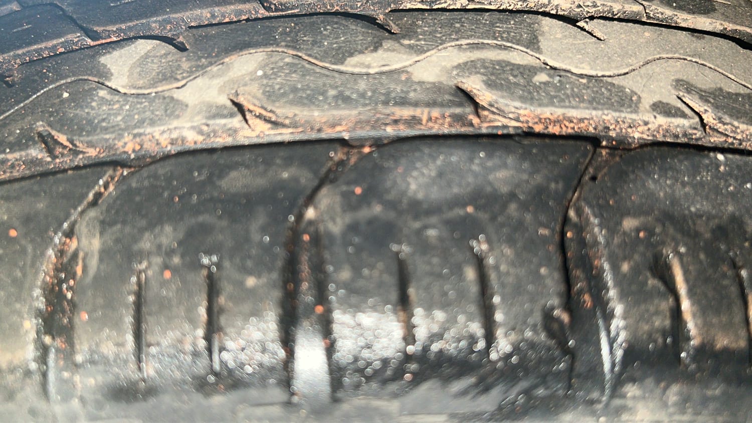 Used 2020 Maruti Suzuki Baleno Alpha Automatic Petrol Automatic tyres RIGHT FRONT TYRE TREAD VIEW
