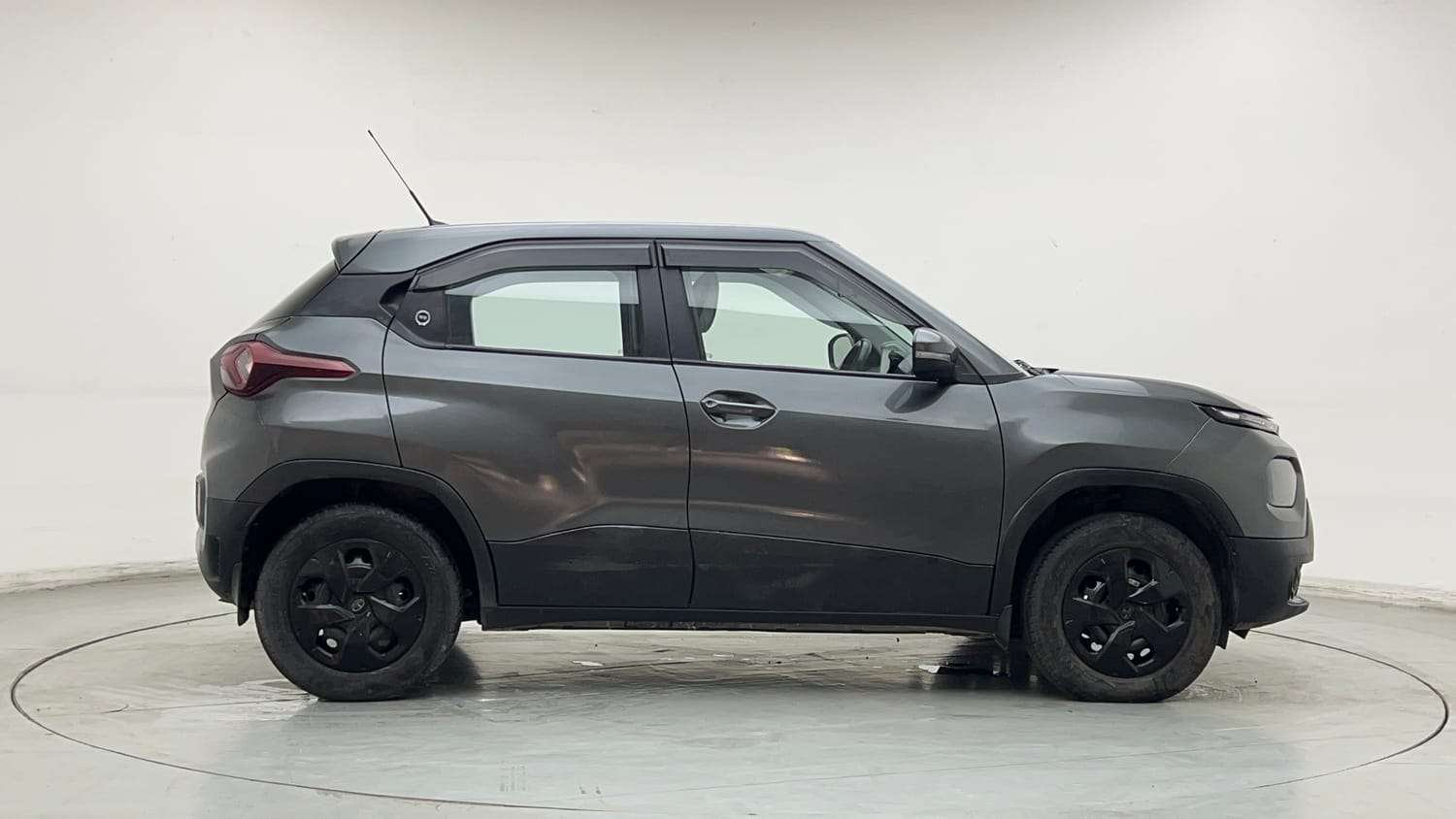 Used 2023 Tata Punch Adventure RHYTHM PACK MT Petrol + CNG (Outside Fitted) Cng Manual exterior RIGHT SIDE VIEW