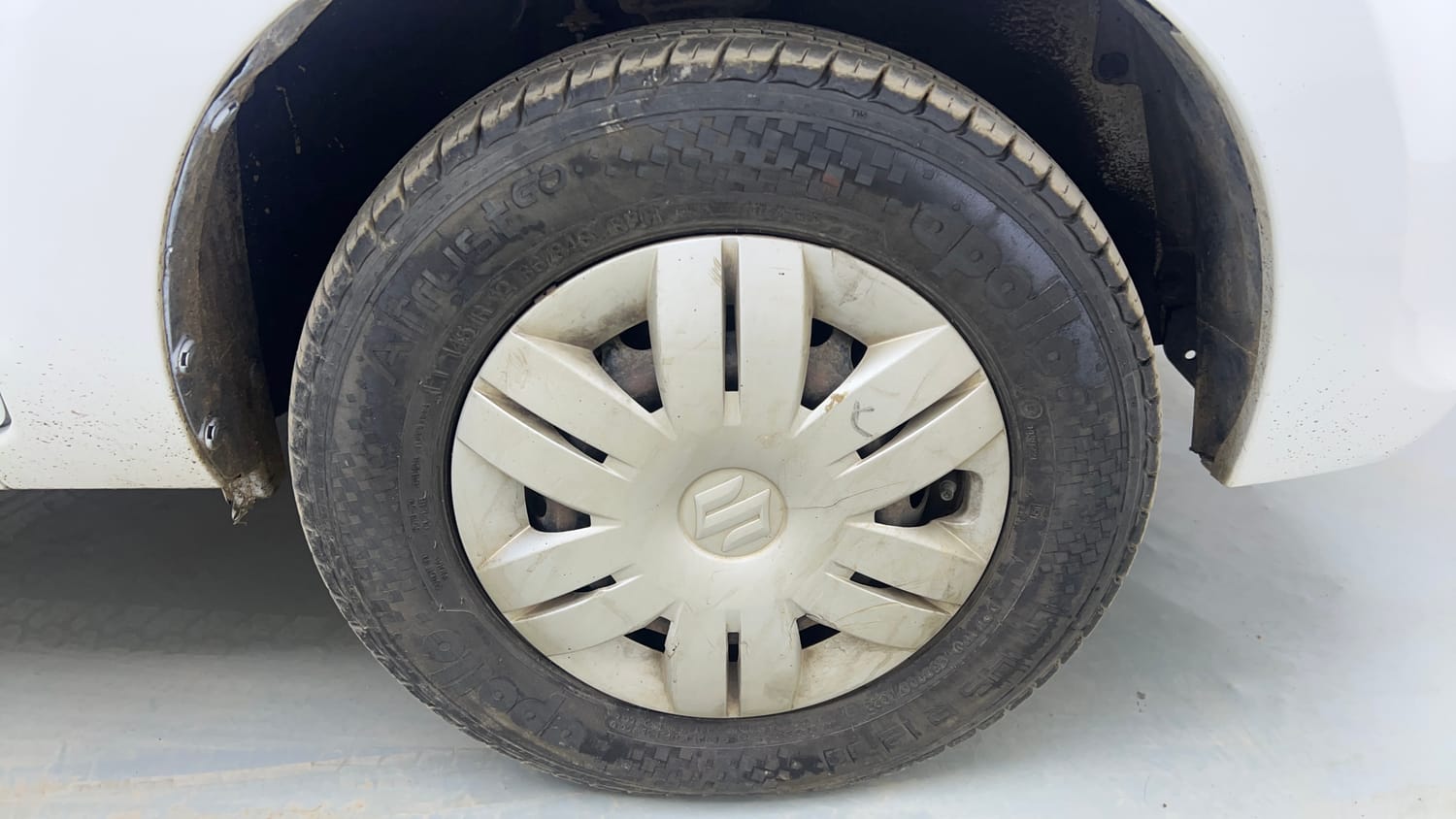 Used 2017 Maruti Suzuki Alto 800 LXi Petrol Manual tyres RIGHT FRONT TYRE RIM VIEW