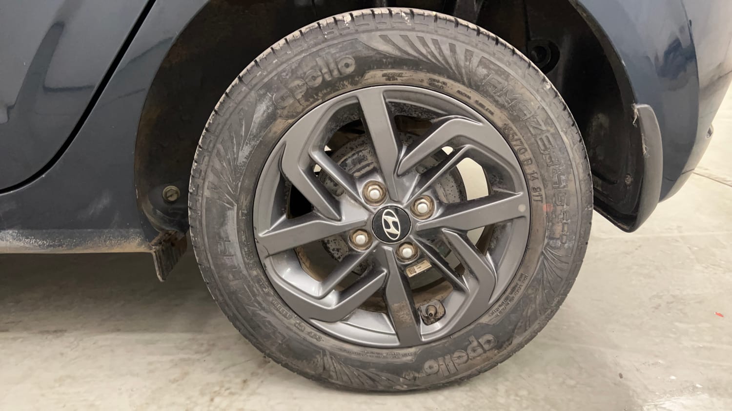 Used 2021 Hyundai Grand i10 Nios Sportz AMT 1.2 Kappa VTVT Petrol Automatic tyres LEFT REAR TYRE RIM VIEW