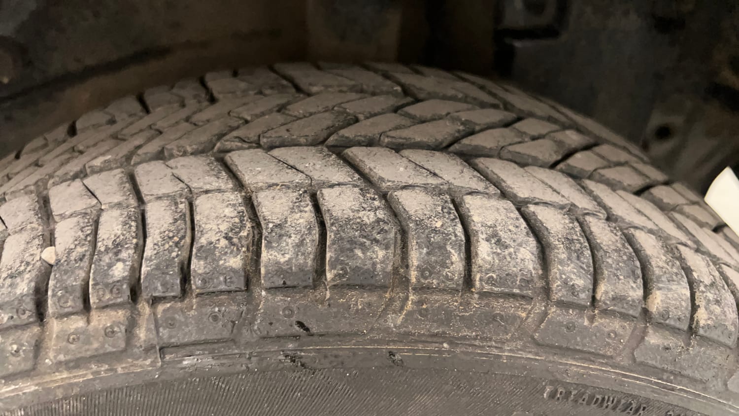 Used 2013 Toyota Etios Liva G Petrol Manual tyres LEFT REAR TYRE TREAD VIEW