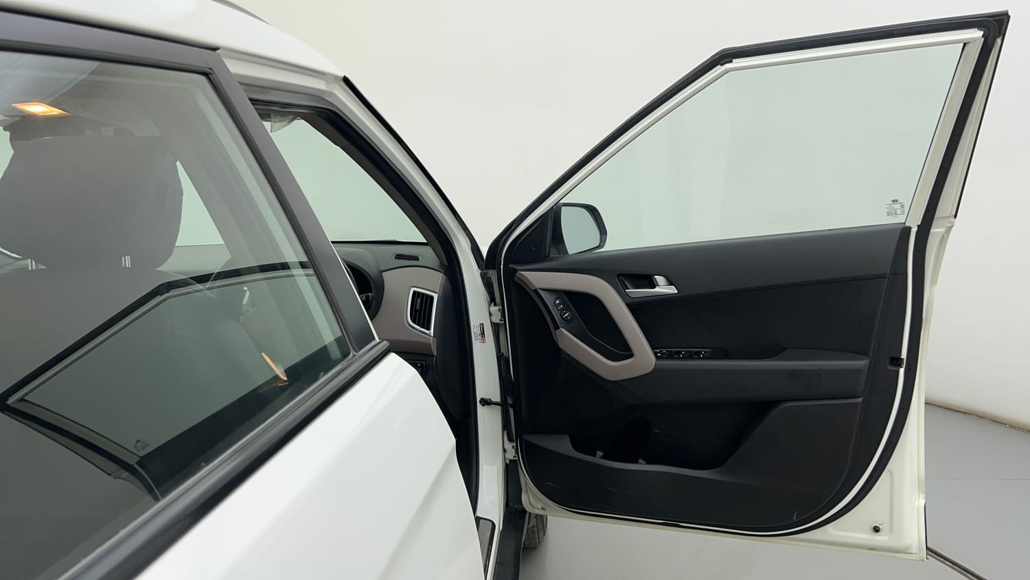 Used 2018 Hyundai Creta SX 1.6 AT Petrol Petrol Automatic interior RIGHT FRONT DOOR OPEN VIEW