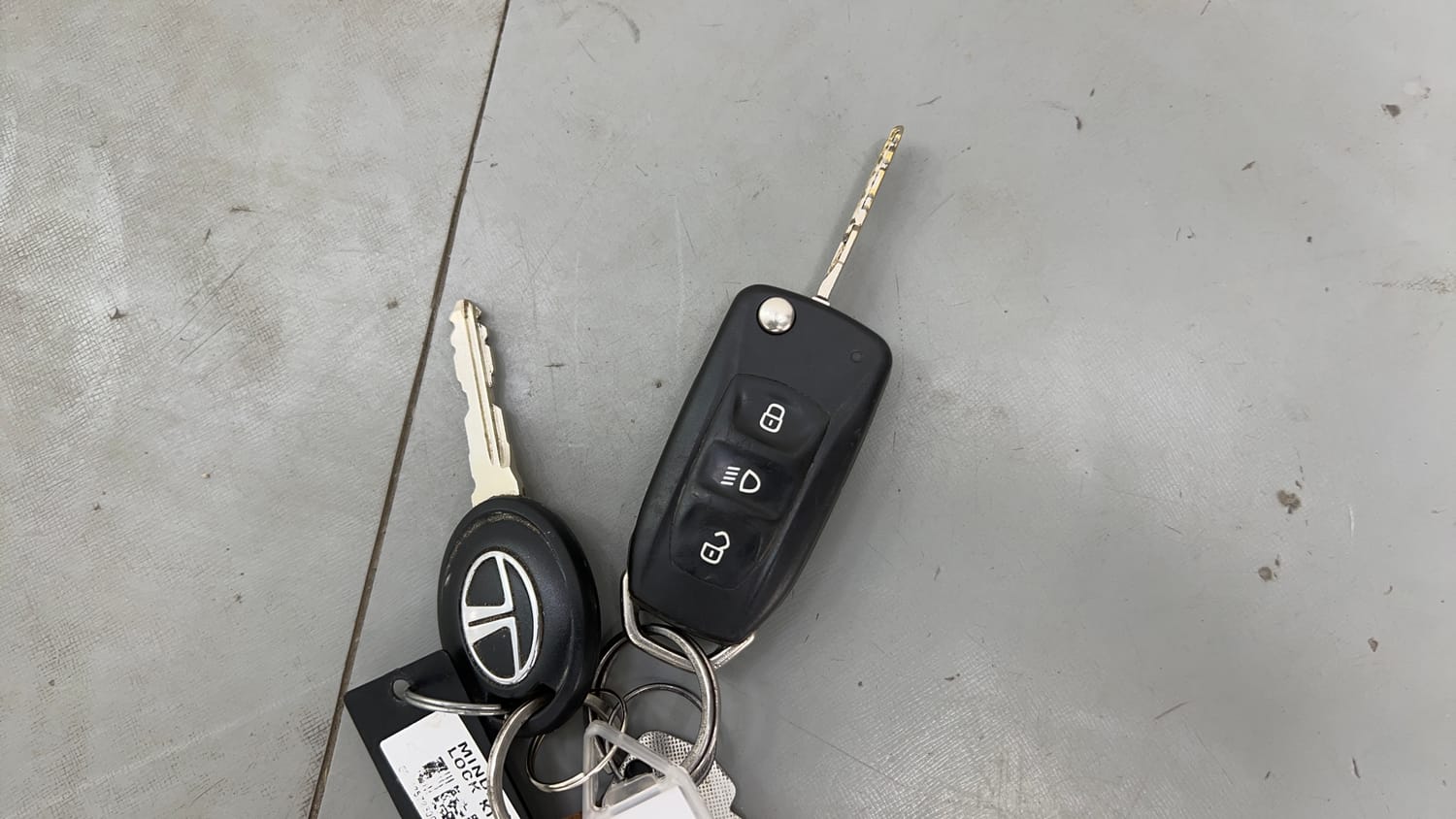 Used 2019 Tata Tigor Revotron XZA Petrol Automatic extra CAR KEY VIEW