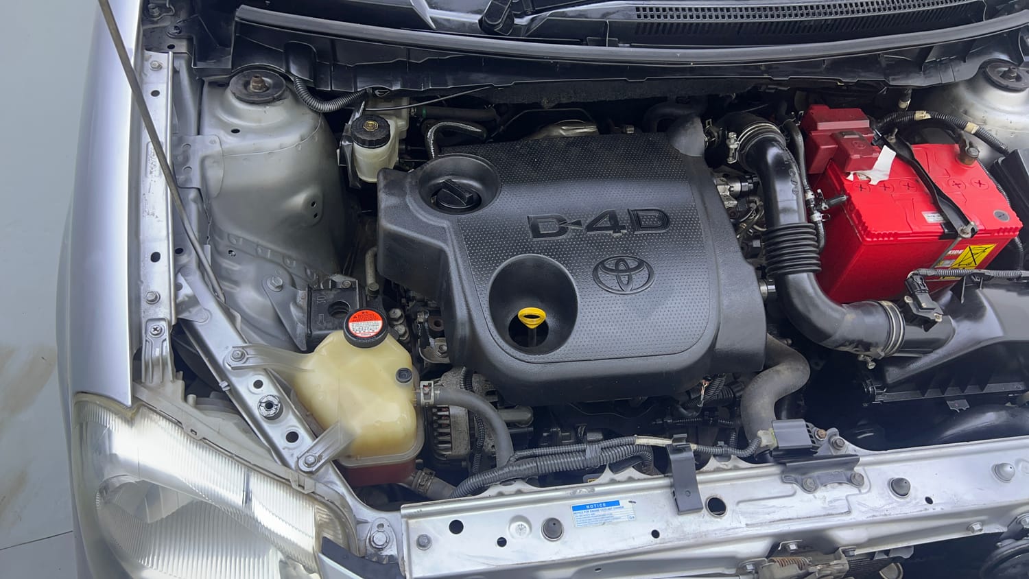 Used 2016 Toyota Etios Liva VD Diesel Manual engine ENGINE RIGHT SIDE VIEW