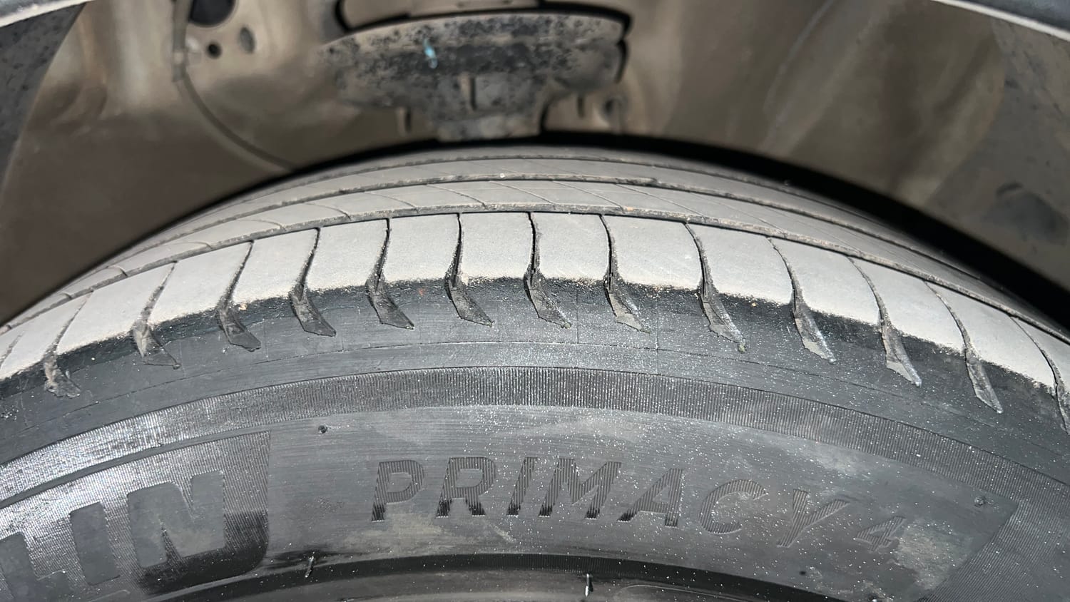 Used 2017 Hyundai Creta 1.6 SX Plus AT Petrol Petrol Automatic tyres RIGHT FRONT TYRE TREAD VIEW