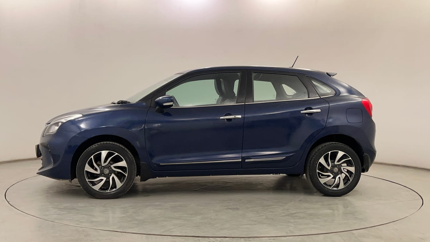 Used 2020 Maruti Suzuki Baleno Zeta Petrol Manual exterior LEFT SIDE VIEW
