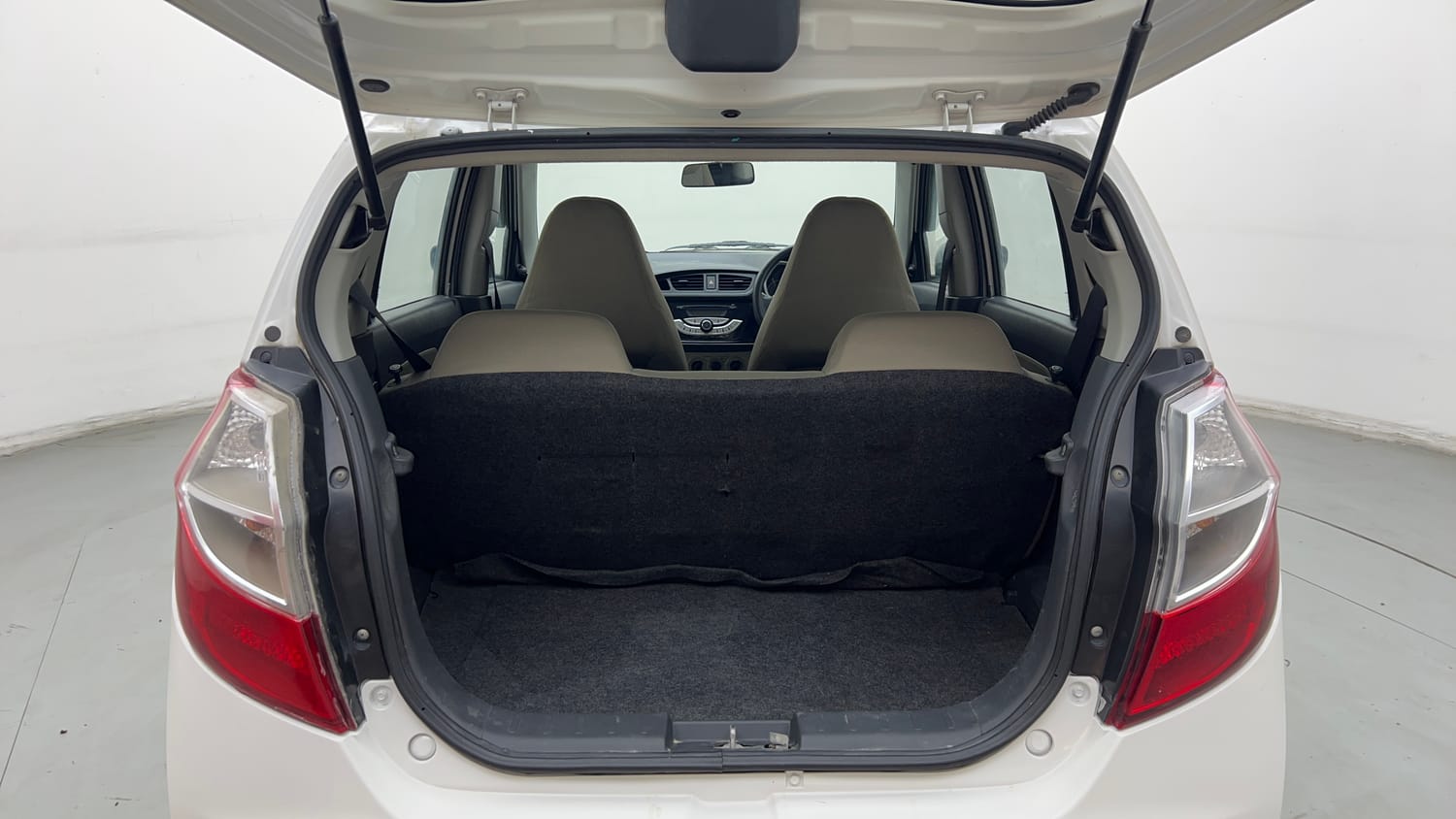 Used 2017 Maruti Suzuki Alto K10 VXi Petrol Manual interior DICKY INSIDE VIEW