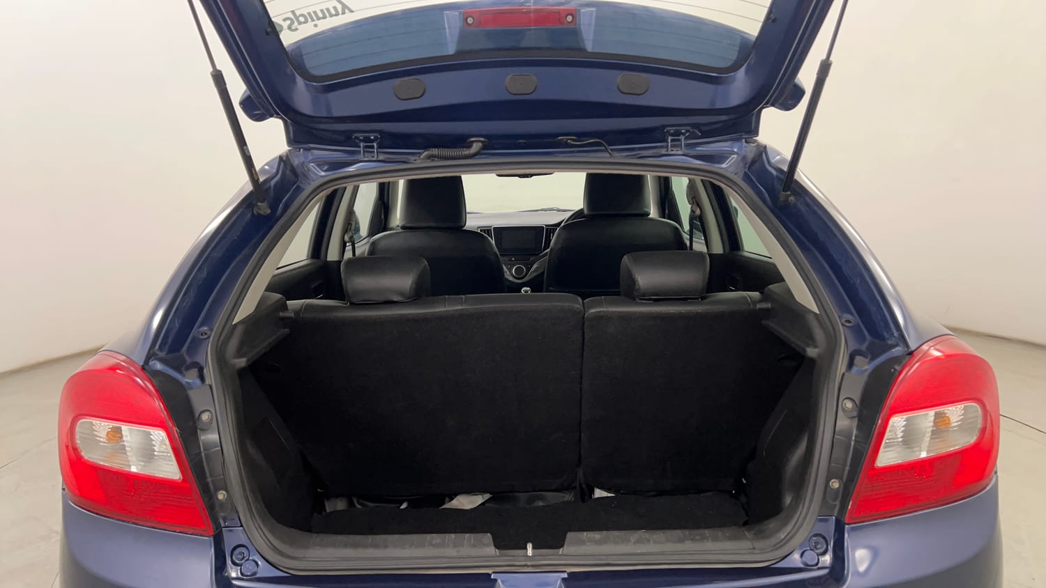 Used 2020 Maruti Suzuki Baleno Zeta Petrol Manual interior DICKY INSIDE VIEW