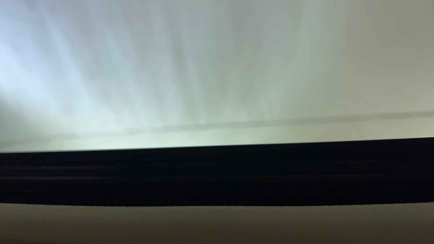 Used 2015 Mahindra XUV500 W10 Diesel Manual top_features Sunroof