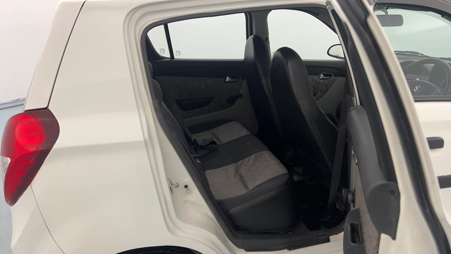 Used 2017 Maruti Suzuki Alto 800 VXI CNG (Outside Fitted) Petrol Manual interior RIGHT SIDE REAR DOOR CABIN VIEW