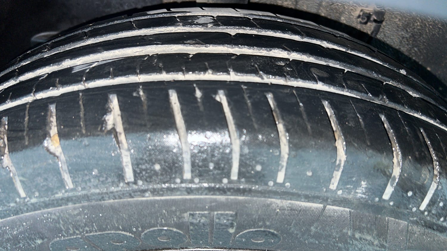Used 2023 Tata Punch Adventure RHYTHM PACK MT Petrol + CNG (Outside Fitted) Cng Manual tyres RIGHT REAR TYRE TREAD VIEW