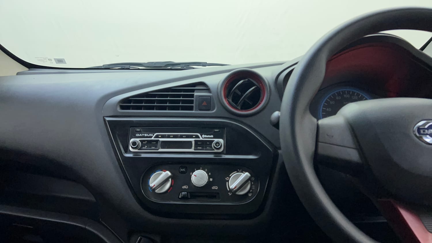 Used 2016 Datsun Redi-GO Sport Petrol Manual interior MUSIC SYSTEM & AC CONTROL VIEW