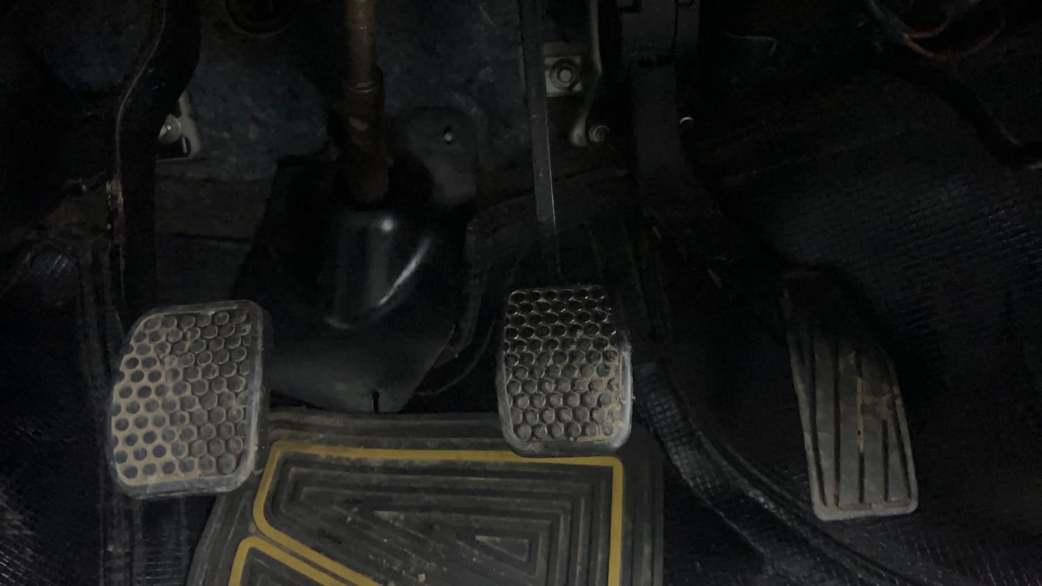 Used 2017 Maruti Suzuki Alto 800 LXi Petrol Manual interior PEDALS VIEW