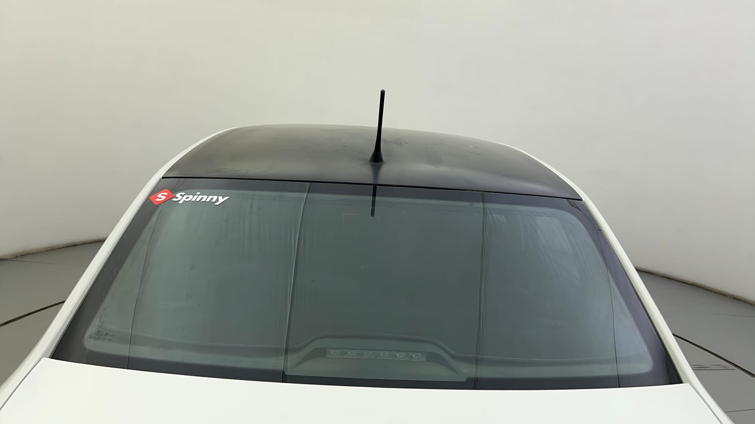 Used 2019 Volkswagen Ameo Comfortline 1.0L (P) Petrol Manual exterior BACK WINDSHIELD VIEW