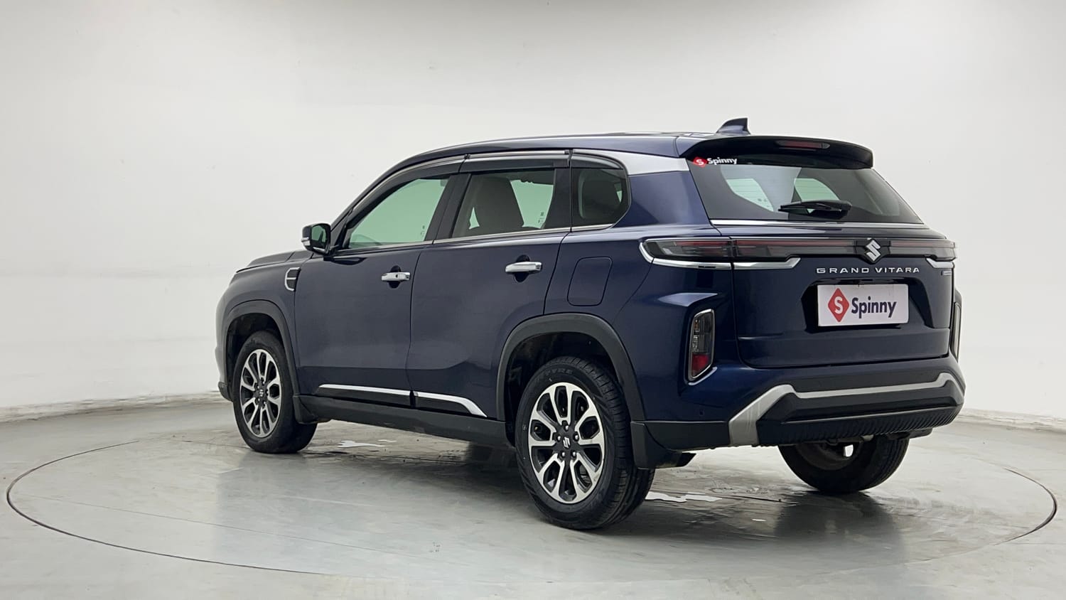 Used 2023 Maruti Suzuki Grand Vitara Zeta Smart Hybrid AT Petrol Automatic exterior LEFT REAR CORNER VIEW