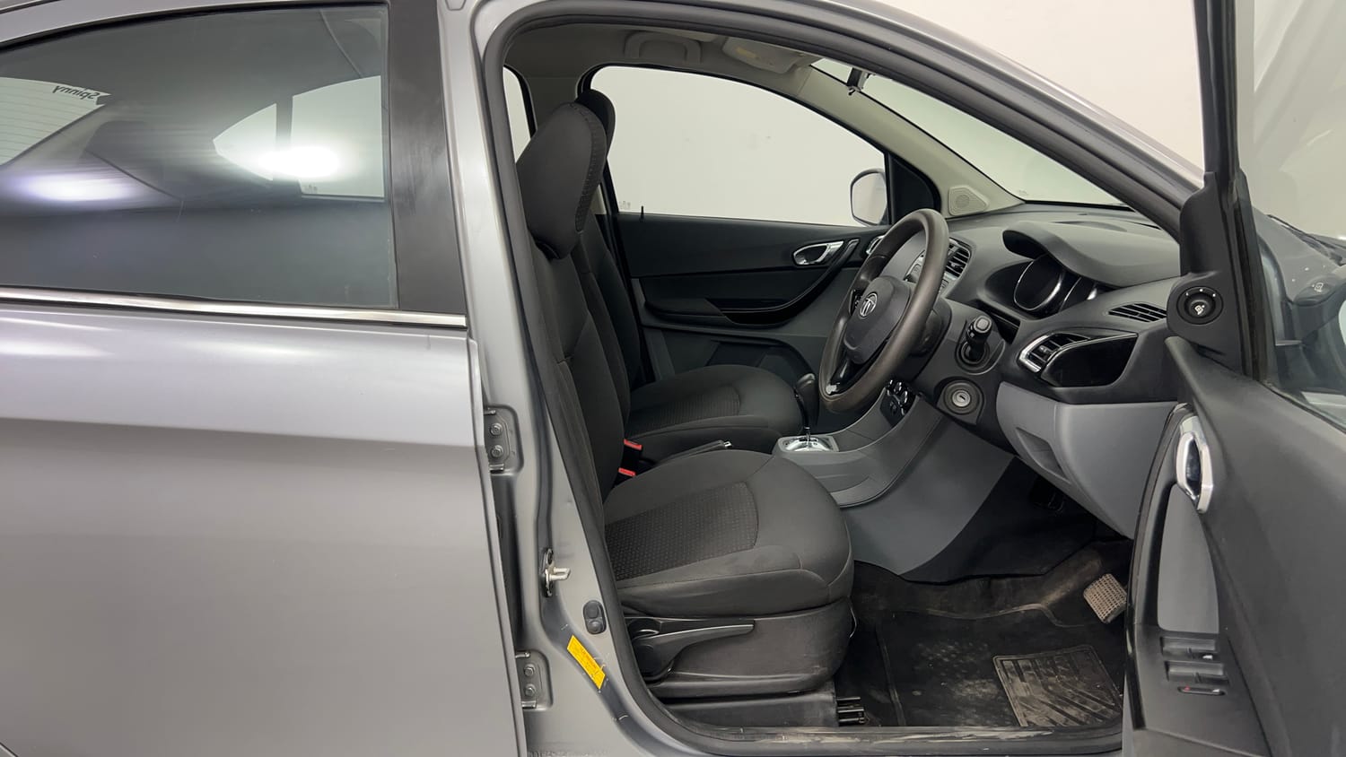 Used 2019 Tata Tigor Revotron XZA Petrol Automatic interior RIGHT SIDE FRONT DOOR CABIN VIEW